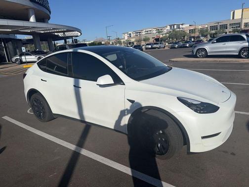 2023 Tesla Model Y Long Range Dual Motor All-Wheel Drive
