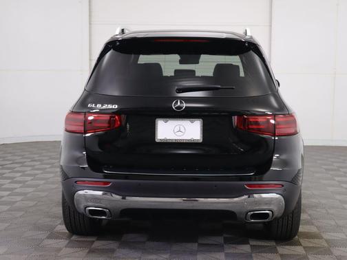 2026 Mercedes-Benz GLB 250 Base