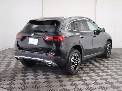2025 Mercedes-Benz GLA 250 4MATIC