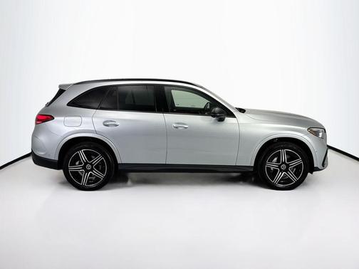 Cirrus Silver Metallic 2026 Mercedes-Benz GLC 300 Base