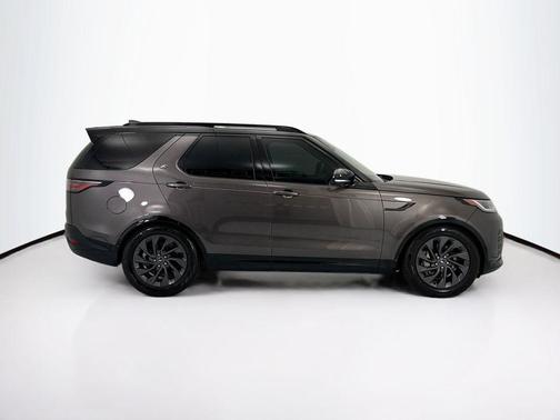 Grey 2024 Land Rover Discovery P300 Dynamic SE