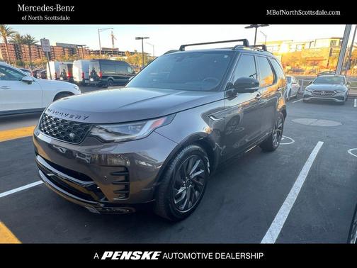Grey 2024 Land Rover Discovery P300 Dynamic SE