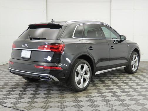 2023 Audi Q5 45 S line Premium Plus