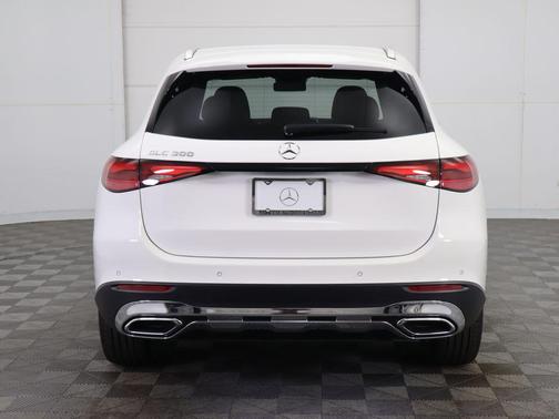 2025 Mercedes-Benz GLC 300 Base