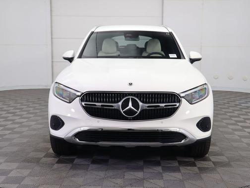 2025 Mercedes-Benz GLC 300 Base