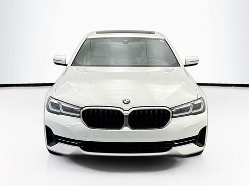 2022 BMW 540 i