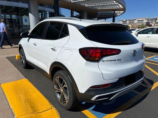 Summit White 2021 Buick Encore GX Select