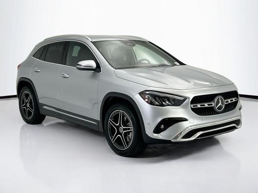 Cirrus Silver Metallic 2026 Mercedes-Benz GLA 250 4MATIC