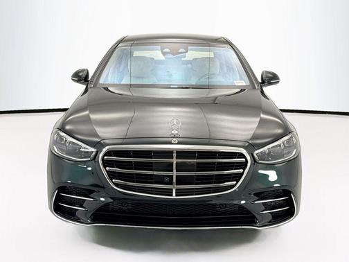 Emerald Green Metallic 2026 Mercedes-Benz S-Class 4MATIC