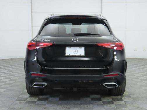 2026 Mercedes-Benz GLC 300 Base