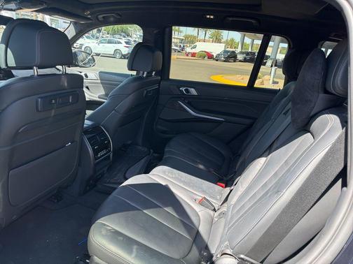 Carbon Black Metallic 2021 BMW X7 M50i