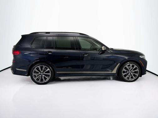 Carbon Black Metallic 2021 BMW X7 M50i