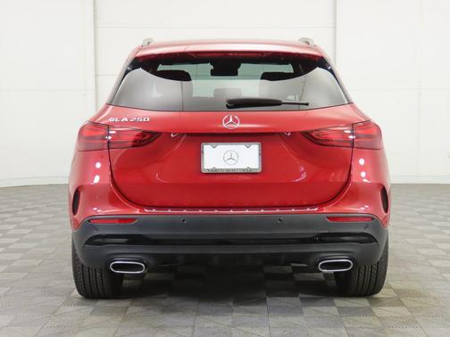 2025 Mercedes-Benz GLA 250 4MATIC