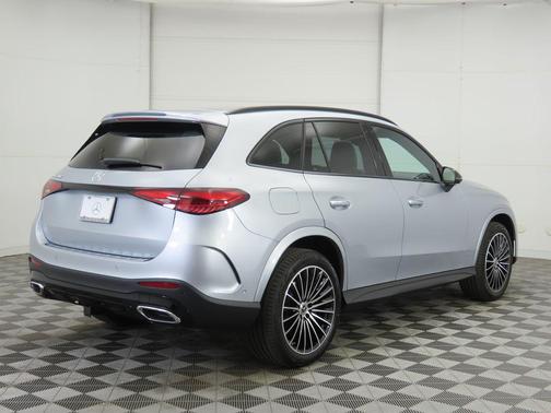 2026 Mercedes-Benz GLC 300 Base