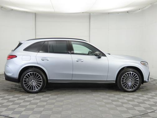2026 Mercedes-Benz GLC 300 Base