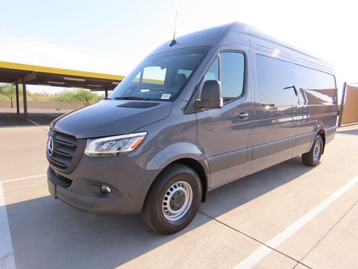2025 Mercedes-Benz Sprinter 2500 High Roof