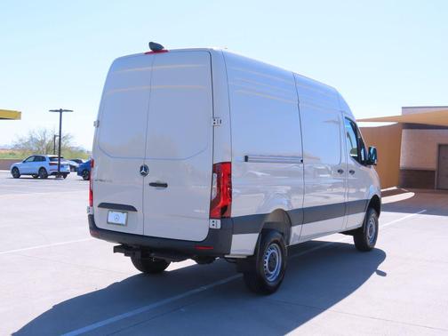2026 Mercedes-Benz Sprinter 2500 Cargo 144 WB