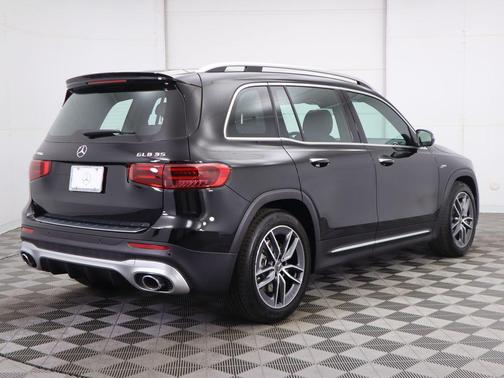 2025 Mercedes-Benz AMG GLB 35 4MATIC