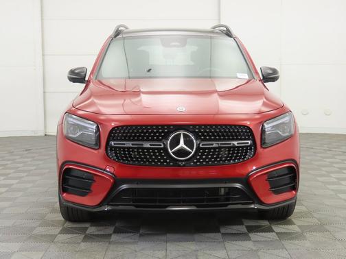2025 Mercedes-Benz GLB 250 