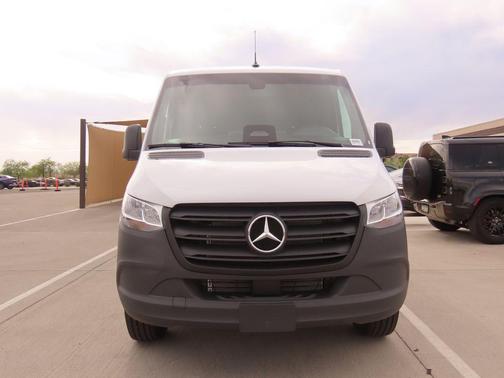 2025 Mercedes-Benz Sprinter 2500 Standard Roof