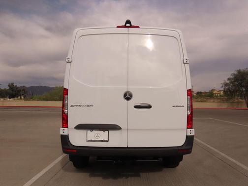 2025 Mercedes-Benz Sprinter 2500 Standard Roof