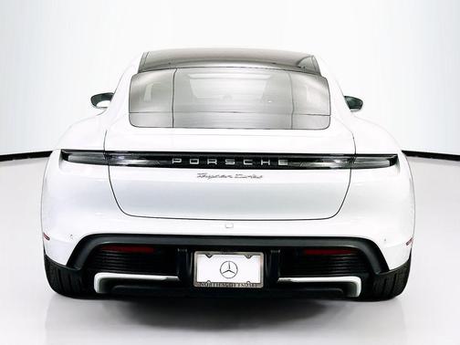 2020 Porsche Taycan Turbo