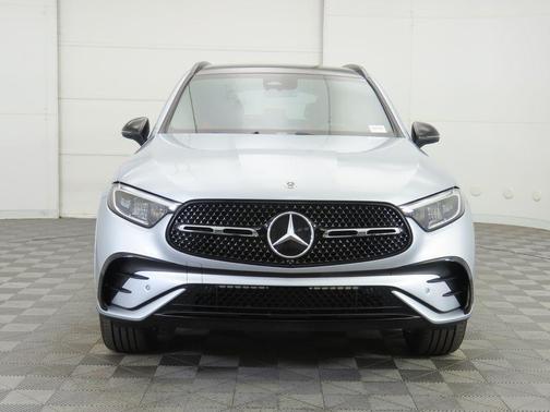 2026 Mercedes-Benz GLC 300 4MATIC