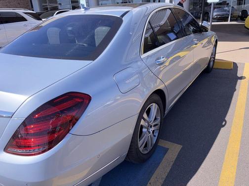 Diamond Silver Metallic 2019 Mercedes-Benz S-Class S 560