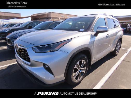 2025 Toyota Highlander XLE