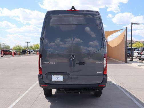 2026 Mercedes-Benz Sprinter 2500 Cargo 170 WB