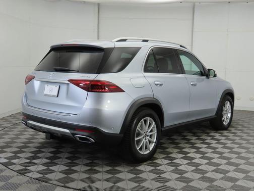 2025 Mercedes-Benz GLE 450 4MATIC