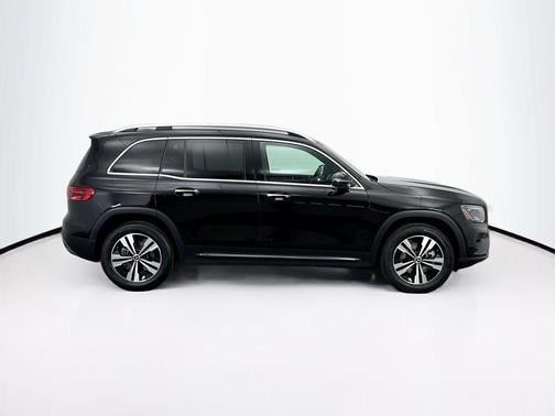 Night Black 2025 Mercedes-Benz GLB 250 Base