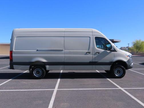 2025 Mercedes-Benz Sprinter 2500 High Roof