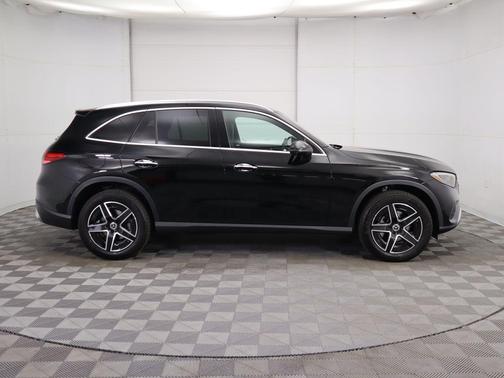 2026 Mercedes-Benz GLC 300 Base
