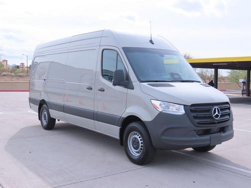 2025 Mercedes-Benz Sprinter 2500 High Roof