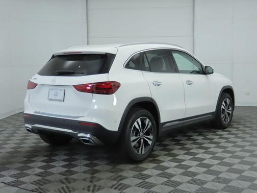2025 Mercedes-Benz GLA 250 4MATIC