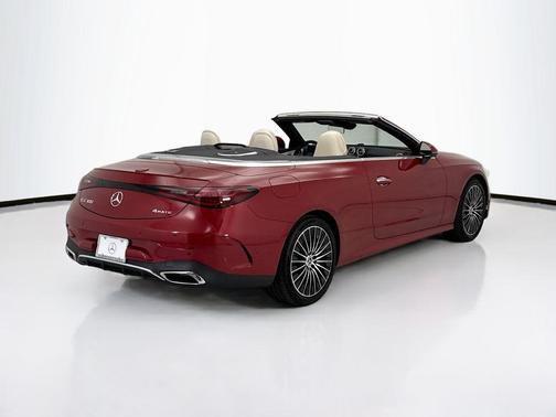 MANUFAKTUR Patagonia Red Metallic 2026 Mercedes-Benz CLE 300 4MATIC Cabriolet