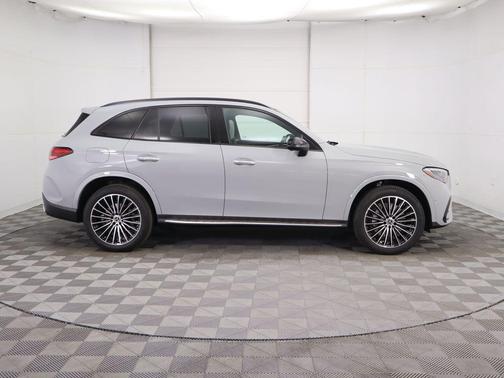 2026 Mercedes-Benz GLC 300 Base