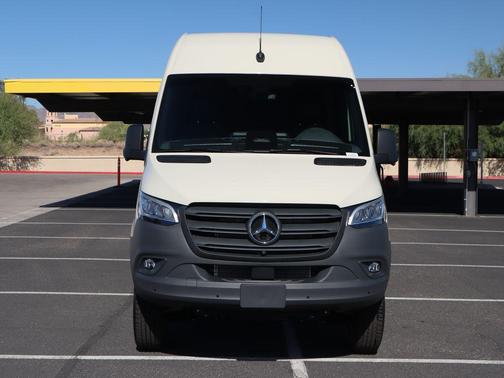 2025 Mercedes-Benz Sprinter 2500 High Roof