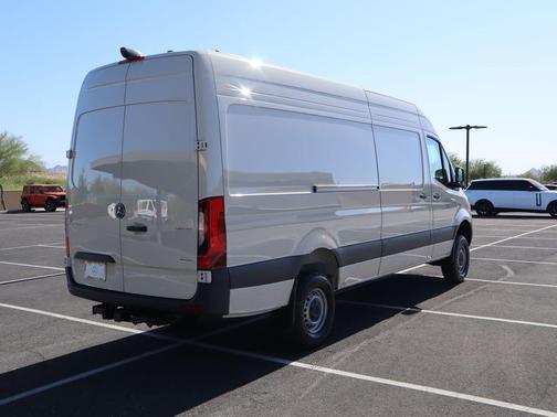 2025 Mercedes-Benz Sprinter 2500 High Roof