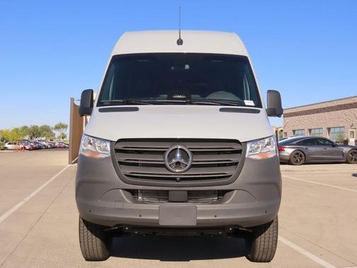 2025 Mercedes-Benz Sprinter 2500 High Roof