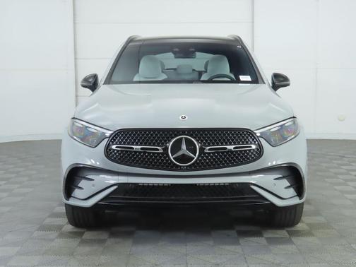 2026 Mercedes-Benz GLC 300 4MATIC