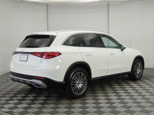 2025 Mercedes-Benz GLC 300 Base