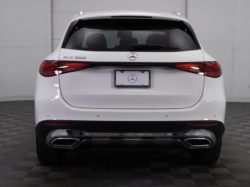 2025 Mercedes-Benz GLC 300 Base