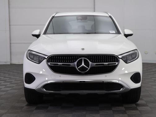 2025 Mercedes-Benz GLC 300 Base