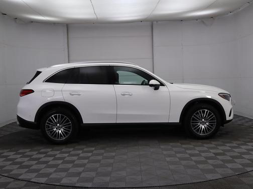 2025 Mercedes-Benz GLC 300 Base