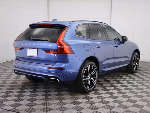 2021 Volvo XC60 T5 R-Design