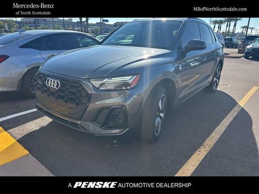 2022 Audi Q5 45 S line Premium Plus