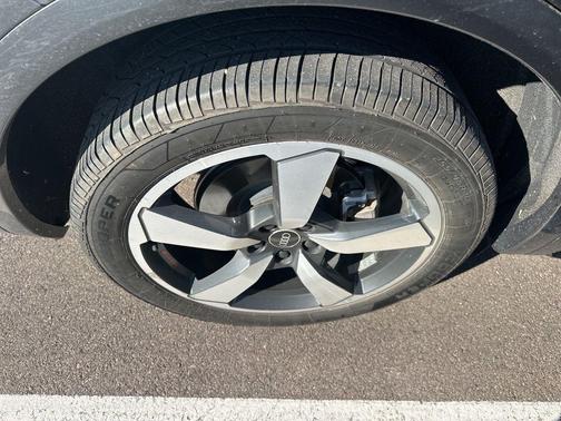 2022 Audi Q5 45 S line Premium Plus