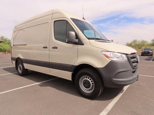 2025 Mercedes-Benz Sprinter 2500 Standard Roof